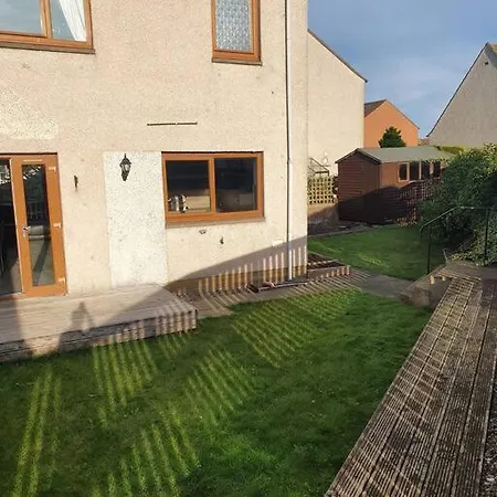 Tidy 3 Bedroom Property Within St Andrews. Esterno foto