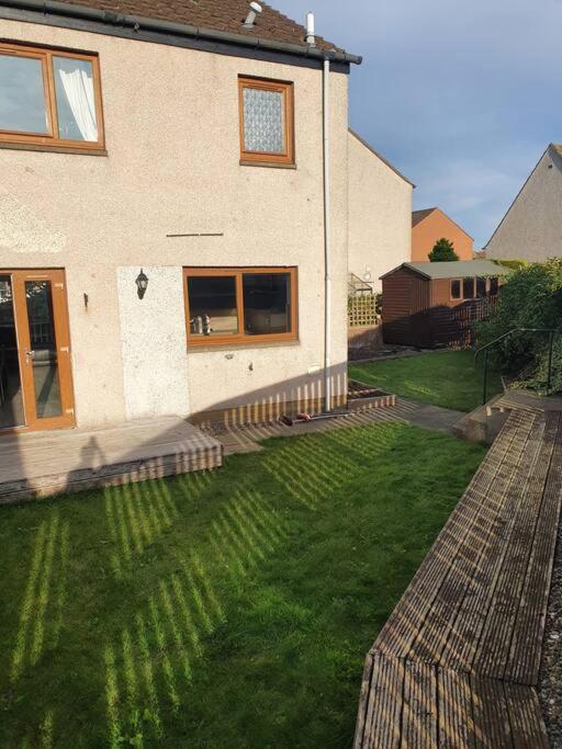 Tidy 3 Bedroom Within St Andrews. Apartment *